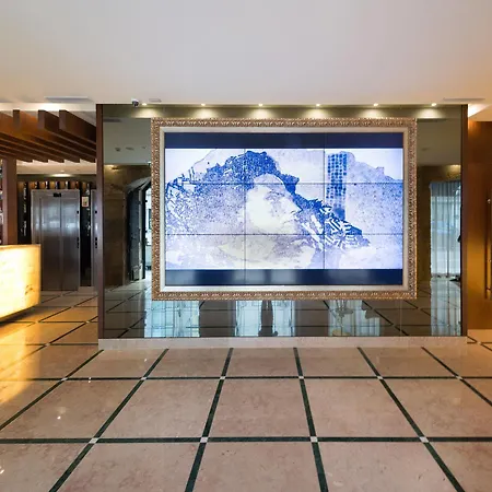 Turim Terreiro Do Paco Hotel