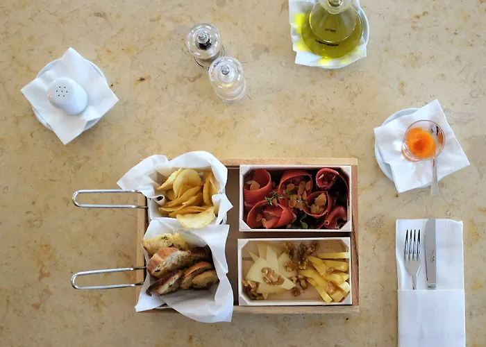 Turim Terreiro Do Paco Отель 4*