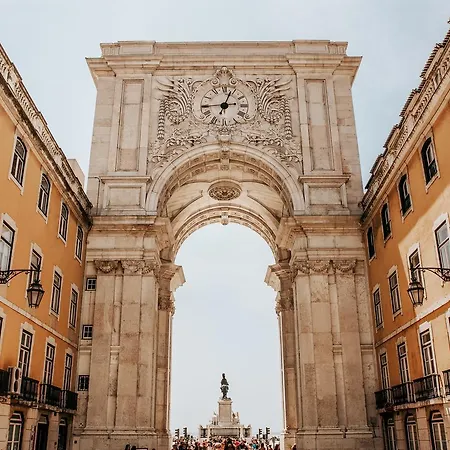 Отель Turim Terreiro Do Paco 4*